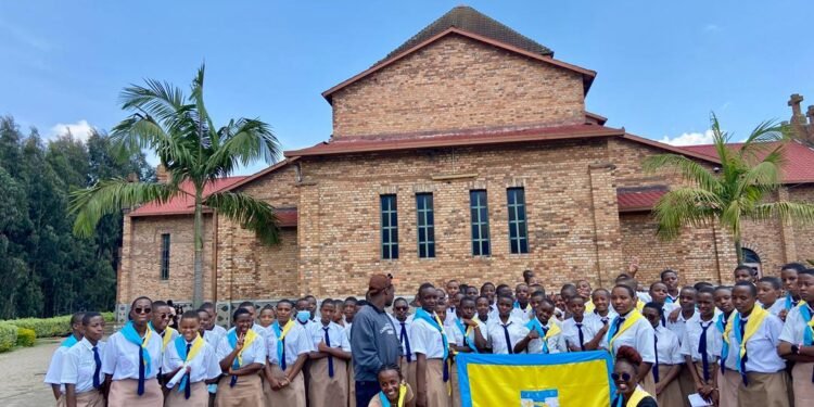 KRISTU UMWAMI IDUSIGIYE IKI MURI JEC RWANDA?